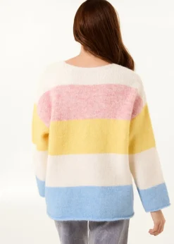 Knitwear><noscript><img width=