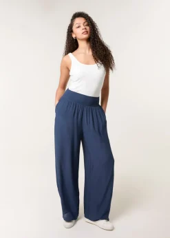 Trousers><noscript><img width=