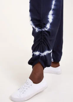 Trousers><noscript><img width=