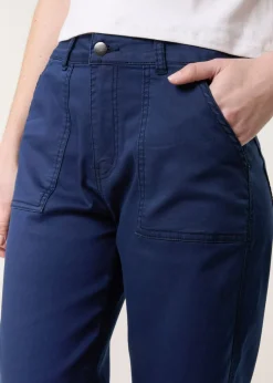 Trousers><noscript><img width=