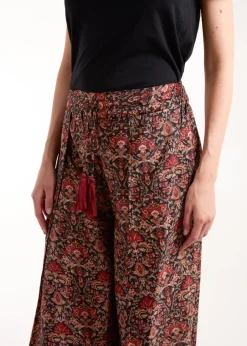 Trousers><noscript><img width=