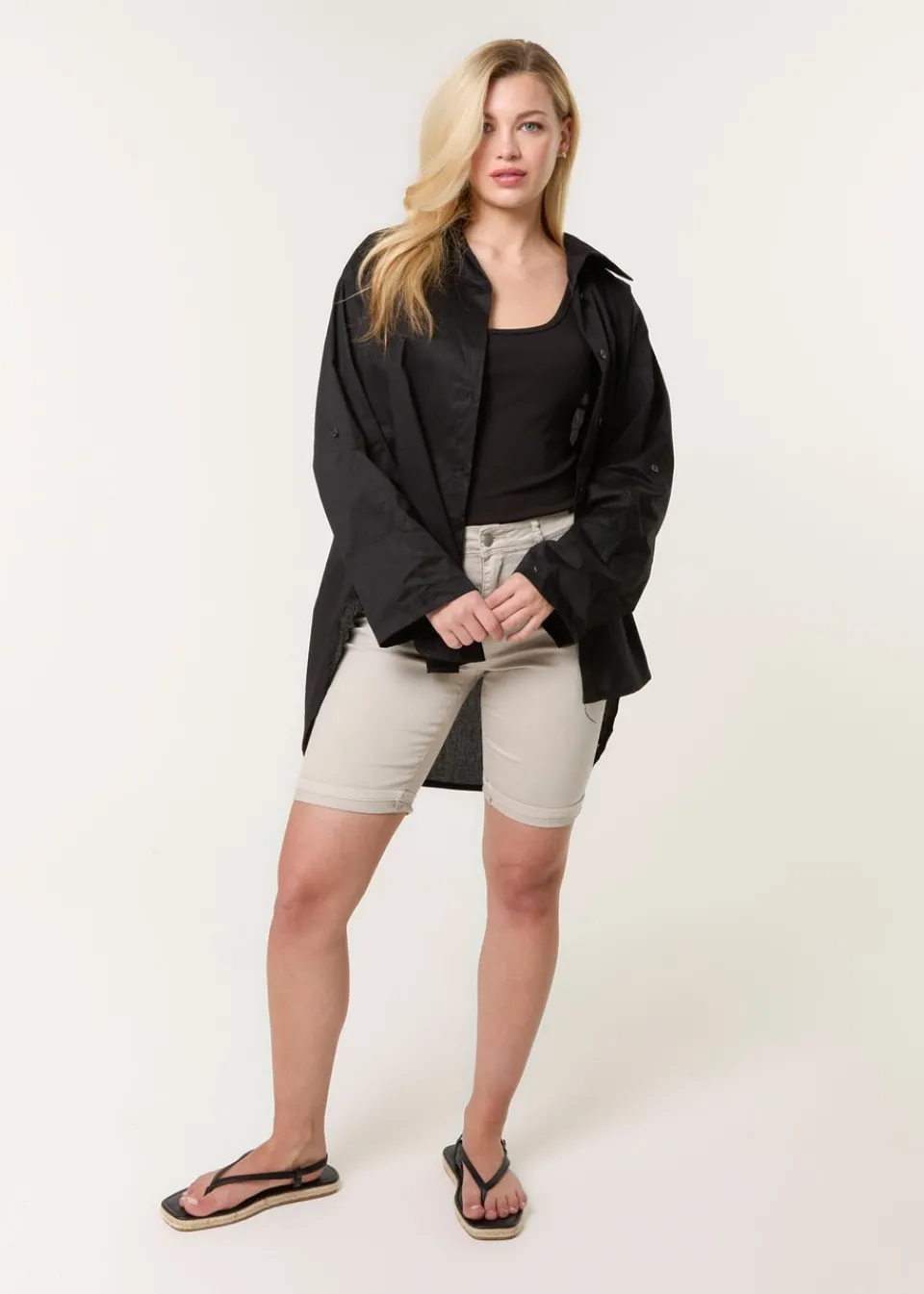 Shorts>Blue Vanilla Sand Denim Knee Length Shorts