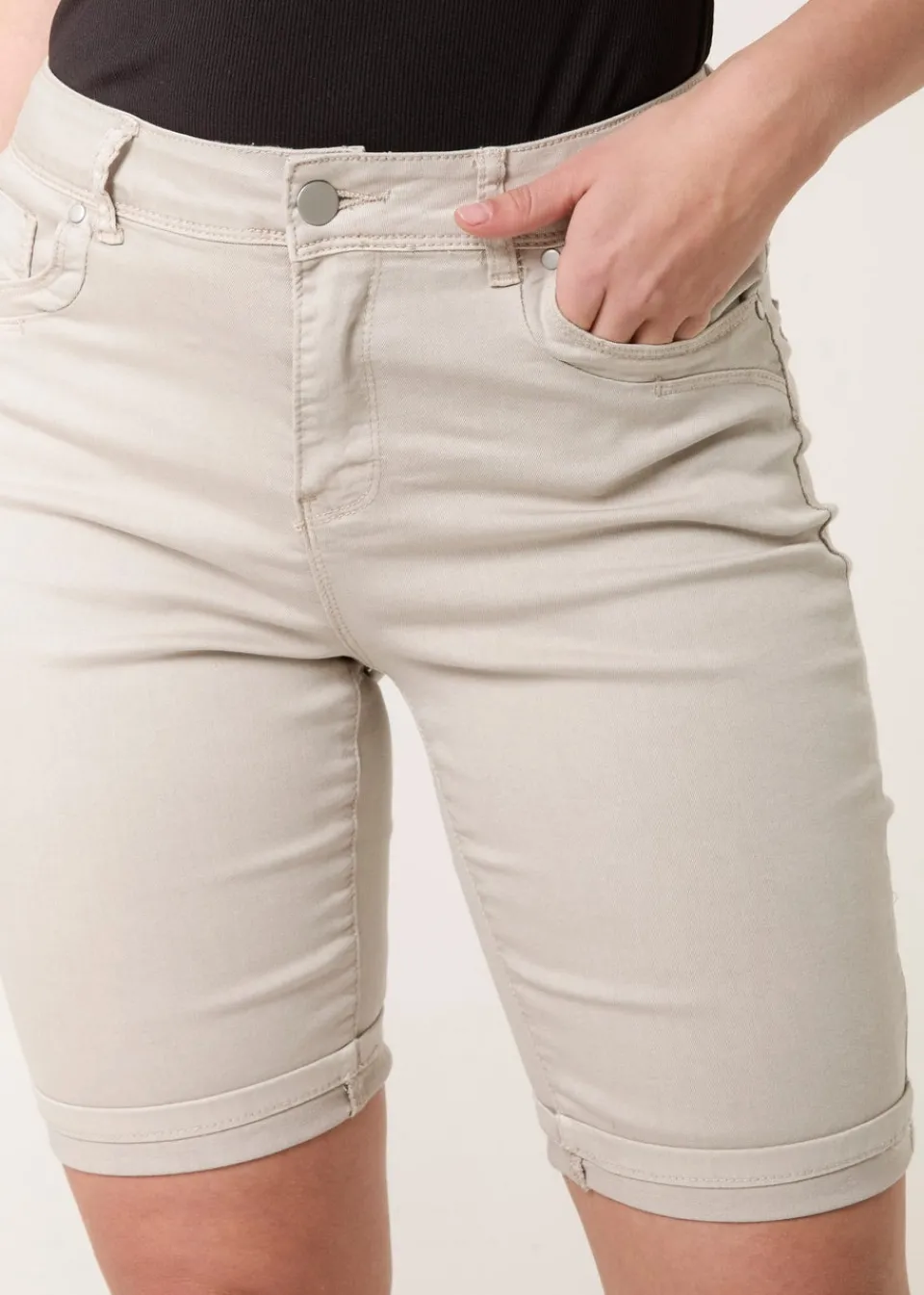 Shorts>Blue Vanilla Sand Denim Knee Length Shorts
