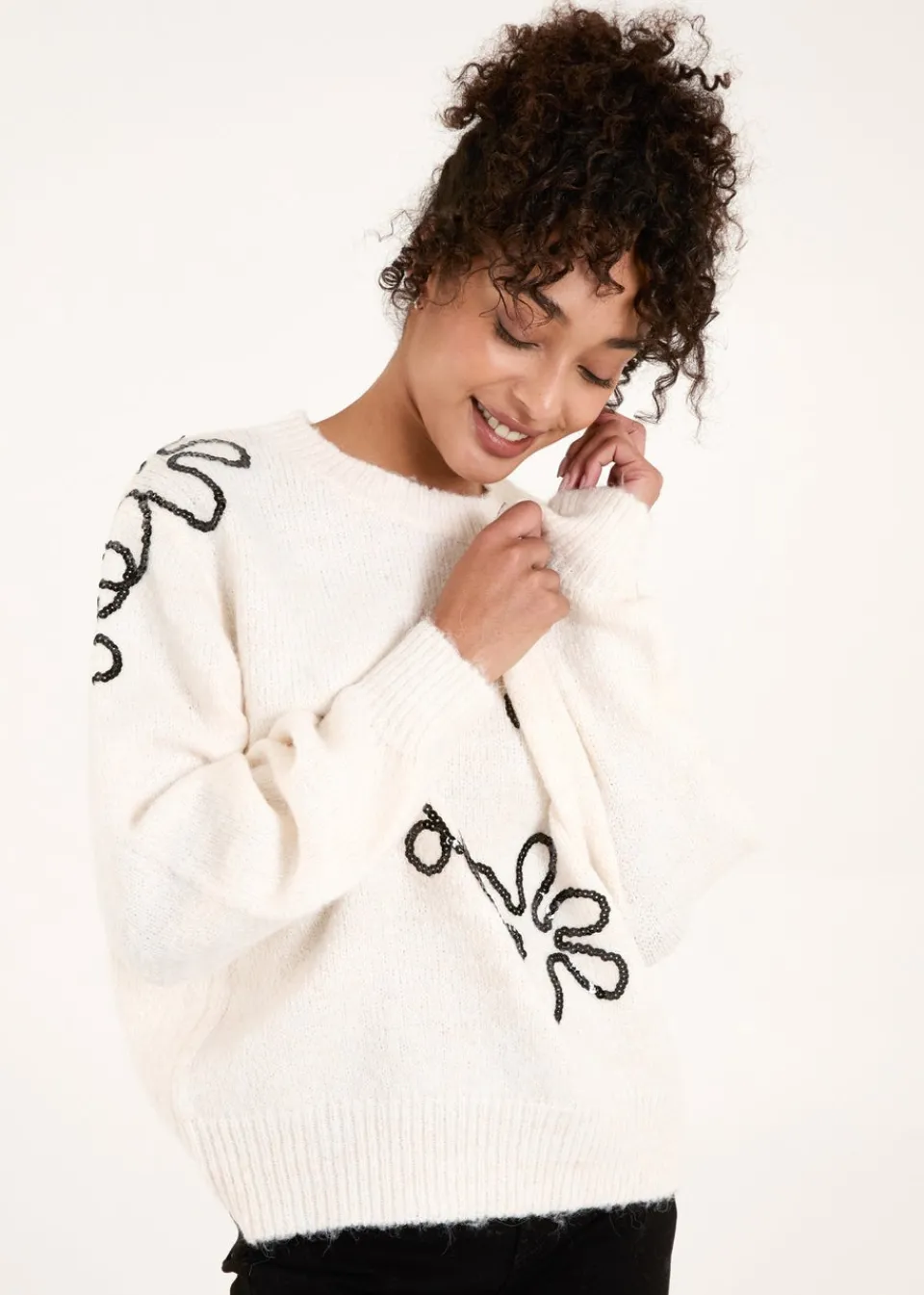 Tops>Blue Vanilla Stone Abstract Flower Embroidery Jumper