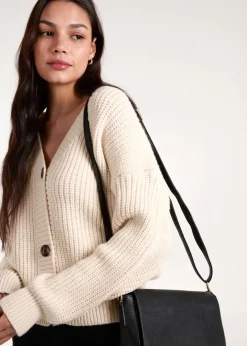 Knitwear><noscript><img width=