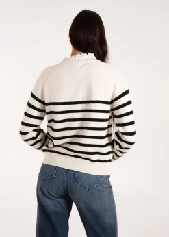 Tops><noscript><img width=
