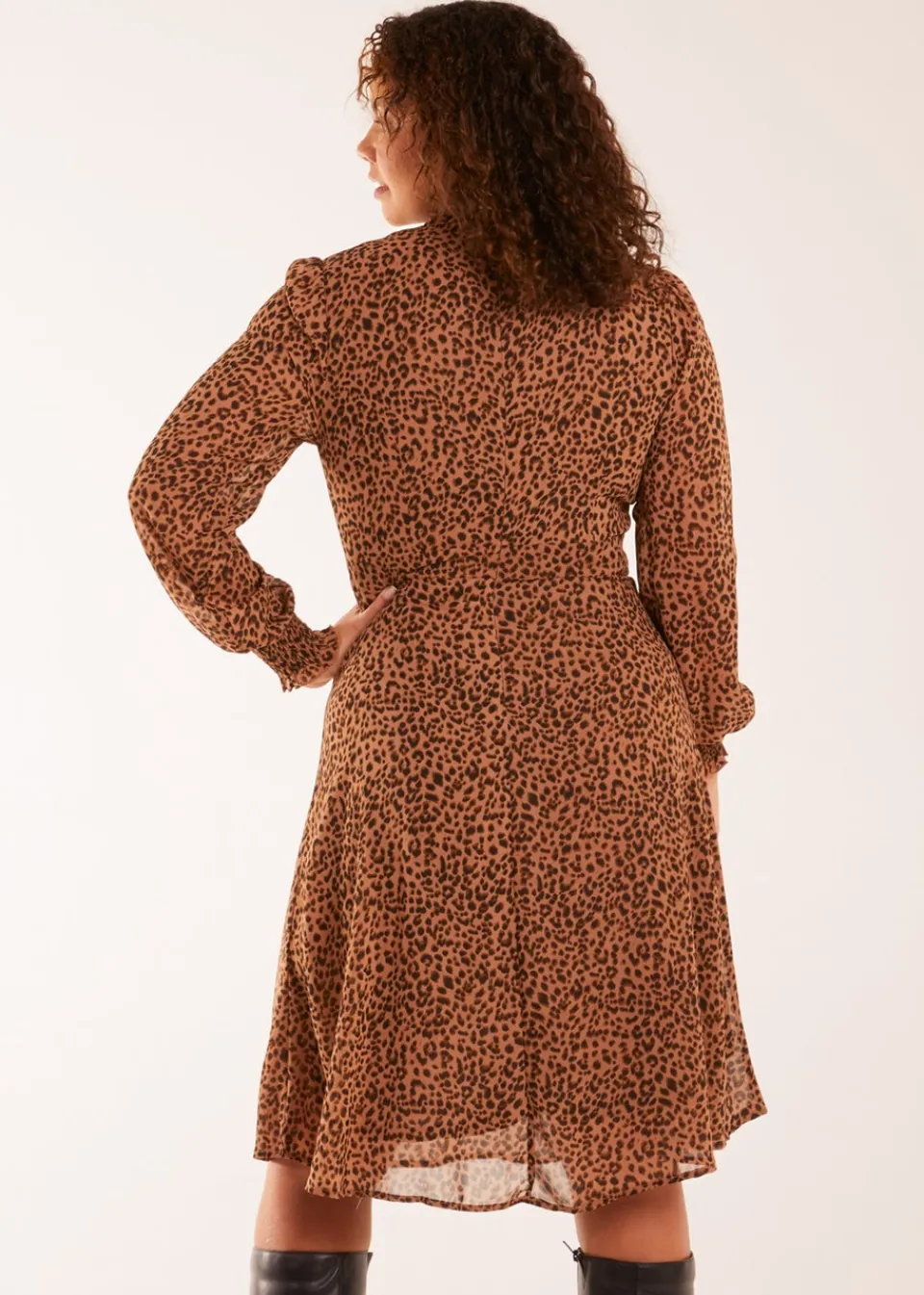 Dresses>Blue Vanilla Tan Long Sleeve Shirring Cuff Swing Dress