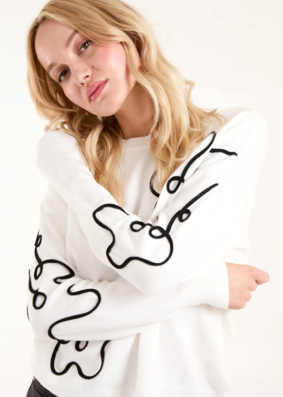 Tops>Blue Vanilla White Floral Pattern Sweater