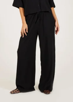 Trousers><noscript><img width=