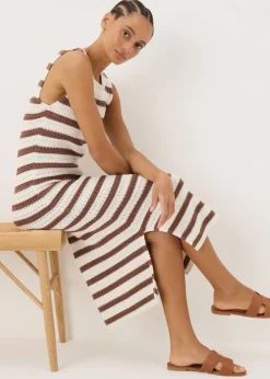 Knitwear><noscript><img width=
