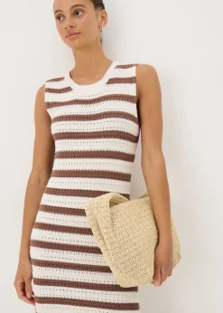 Knitwear><noscript><img width=