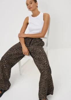 Jeans & Jeggings>Papaya Denim Brown Leopard Print Comfort Fit Jeans Animal