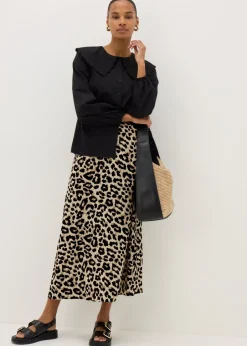 Skirts><noscript><img width=