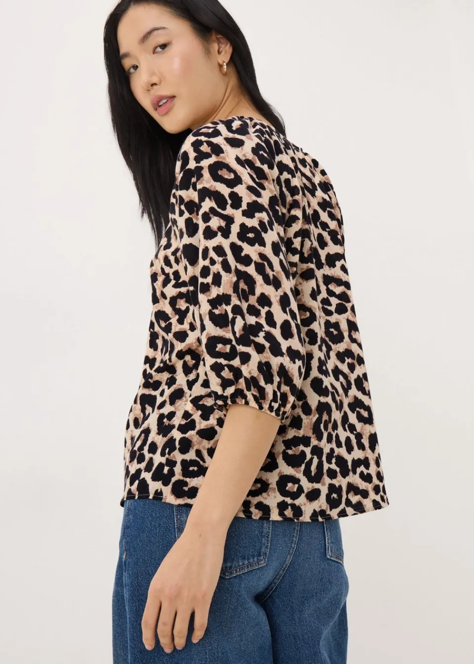 Tops>Papaya Brown Leopard Print Tea Blouse