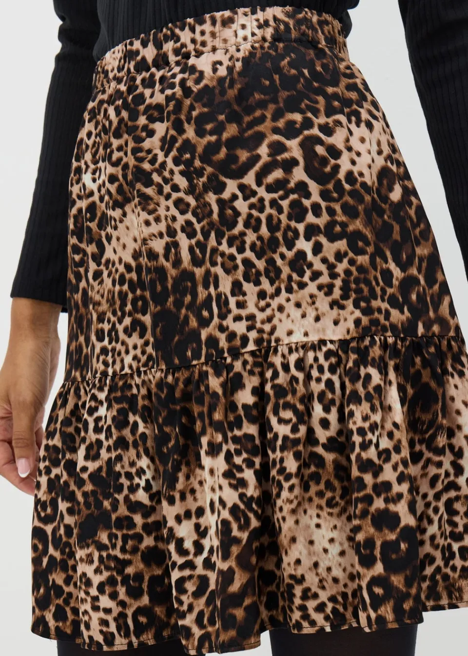 Skirts>Papaya Brown Leopard Tiered Mini Skirt