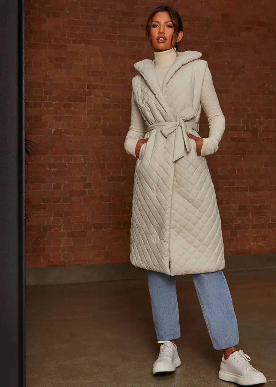 Coats & Jackets>Chi Chi London Cream Diamond Quilted Longline Belted Gilet