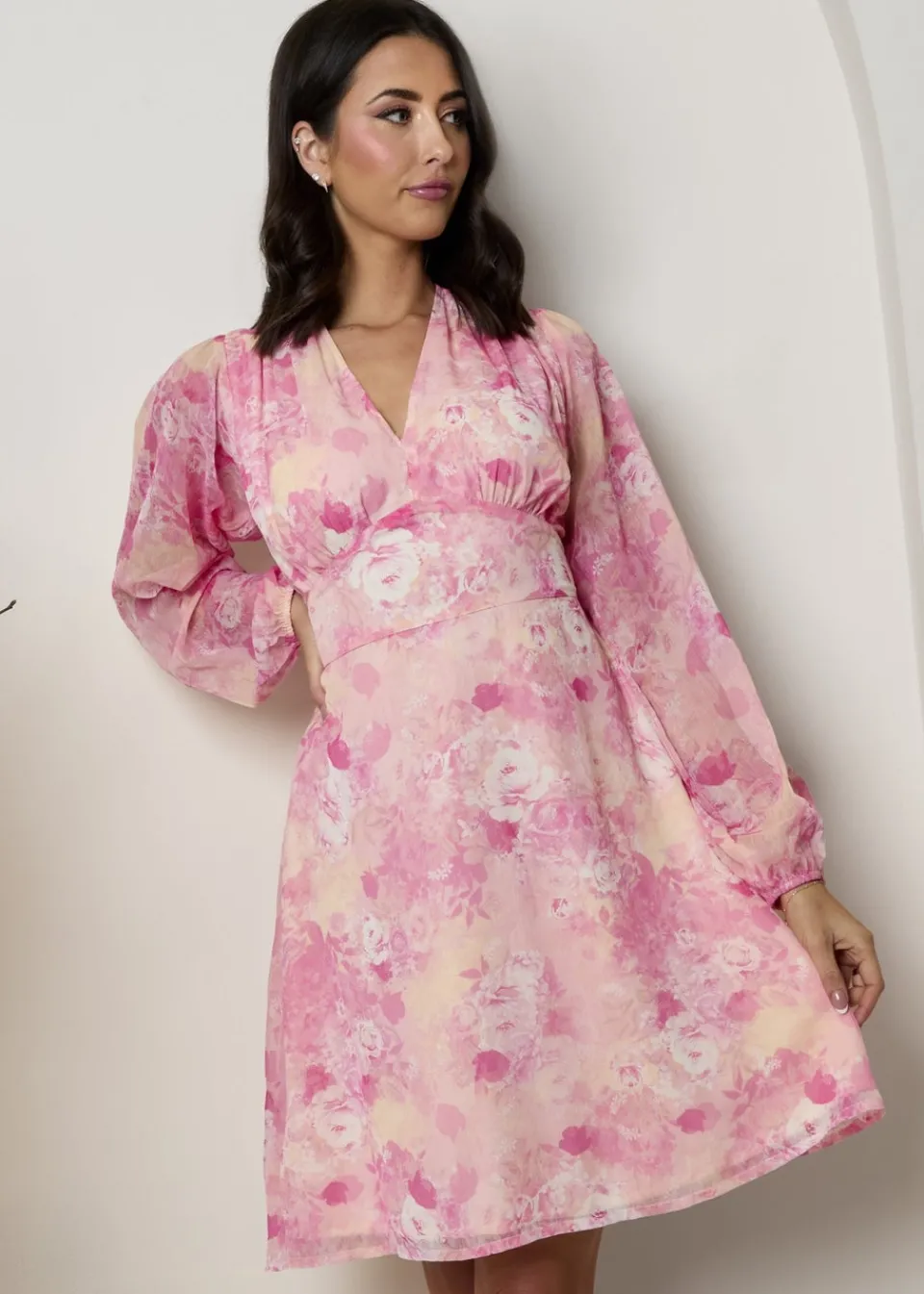 Dresses>Chi Chi London Pink Long Sleeve Floral Mini Dress