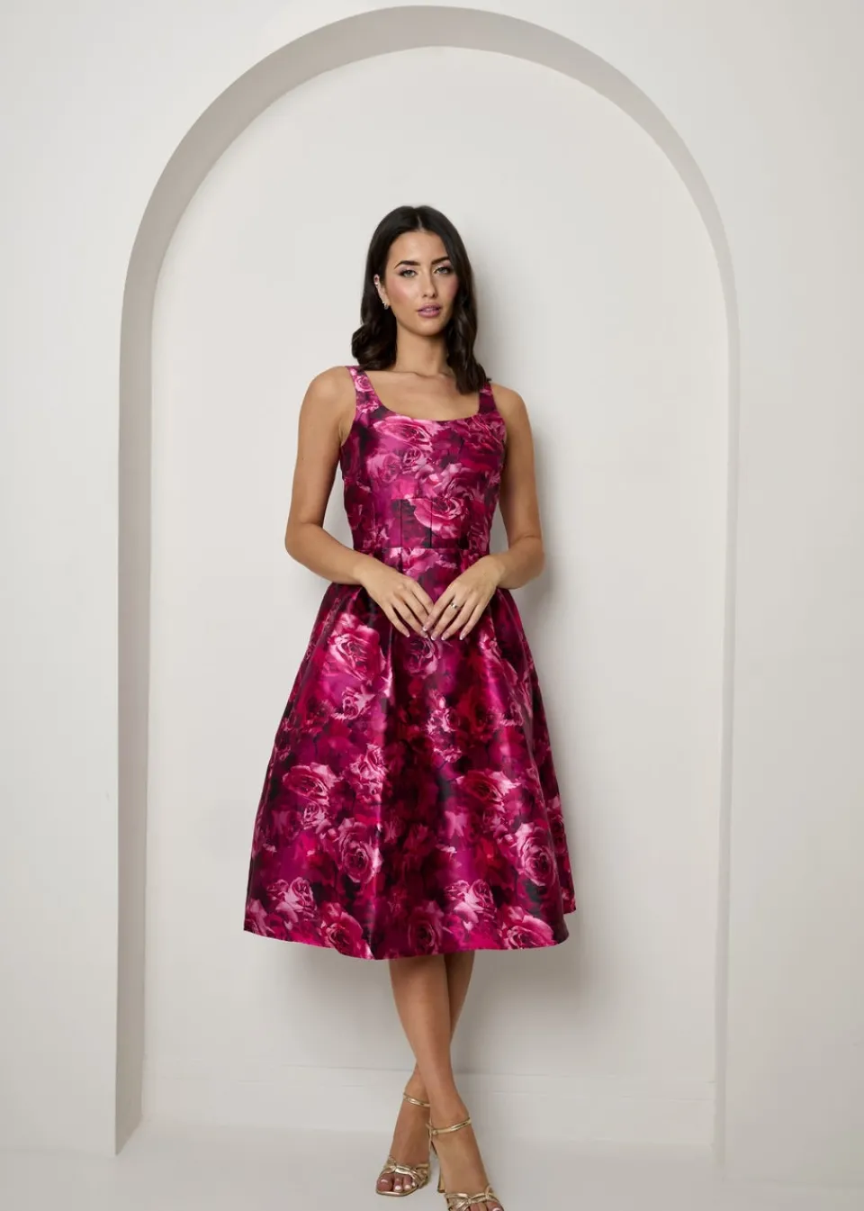 Dresses>Chi Chi London Purple Plus Size Sleeveless Floral Fit and Flare Midi Dress