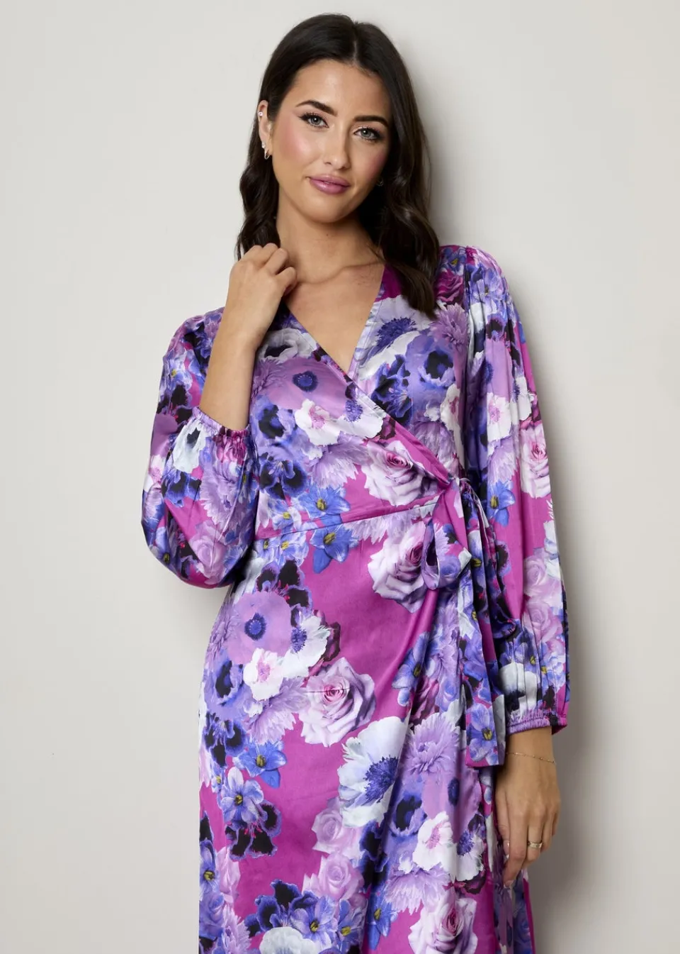 Dresses>Chi Chi London Purple Plus Size Long Sleeve Floral Wrap Dress