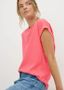 T-Shirts><noscript><img width=
