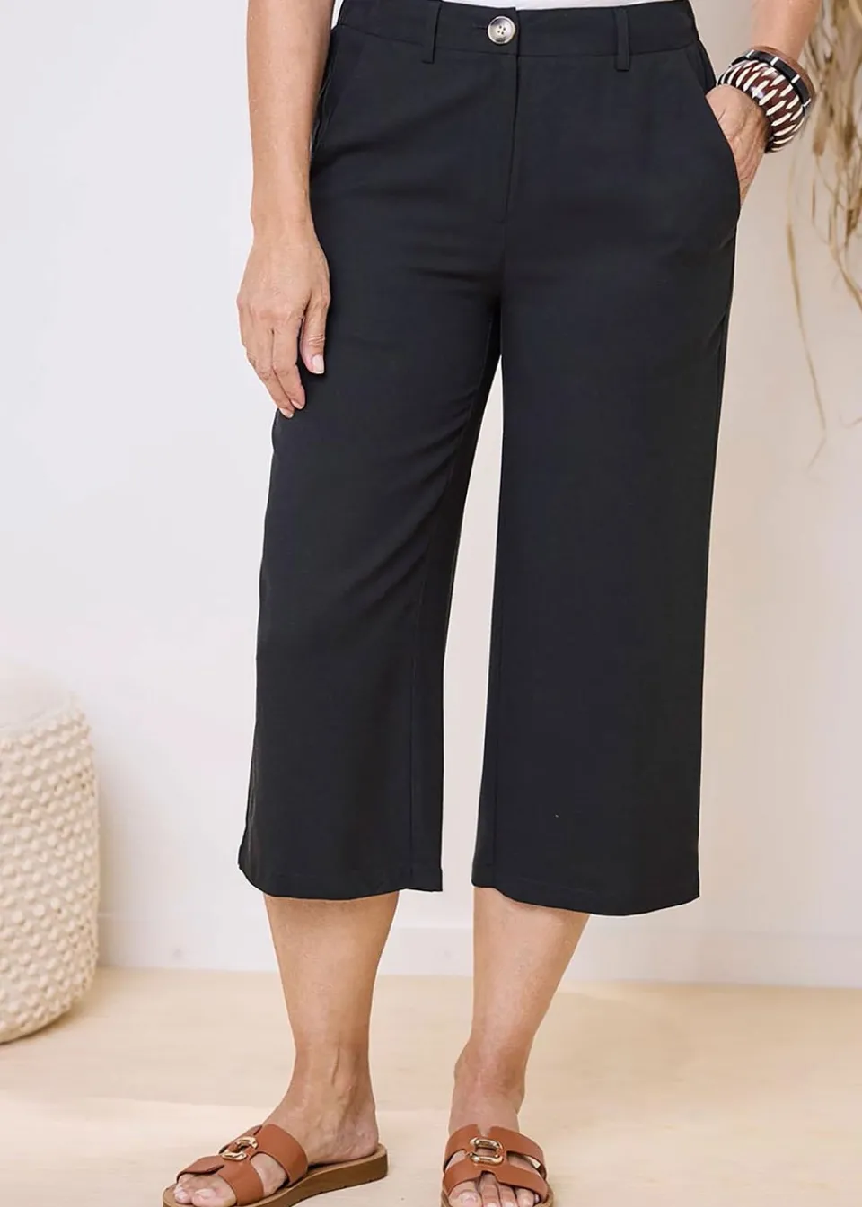 Trousers>Cotton Traders Black Crop Trousers