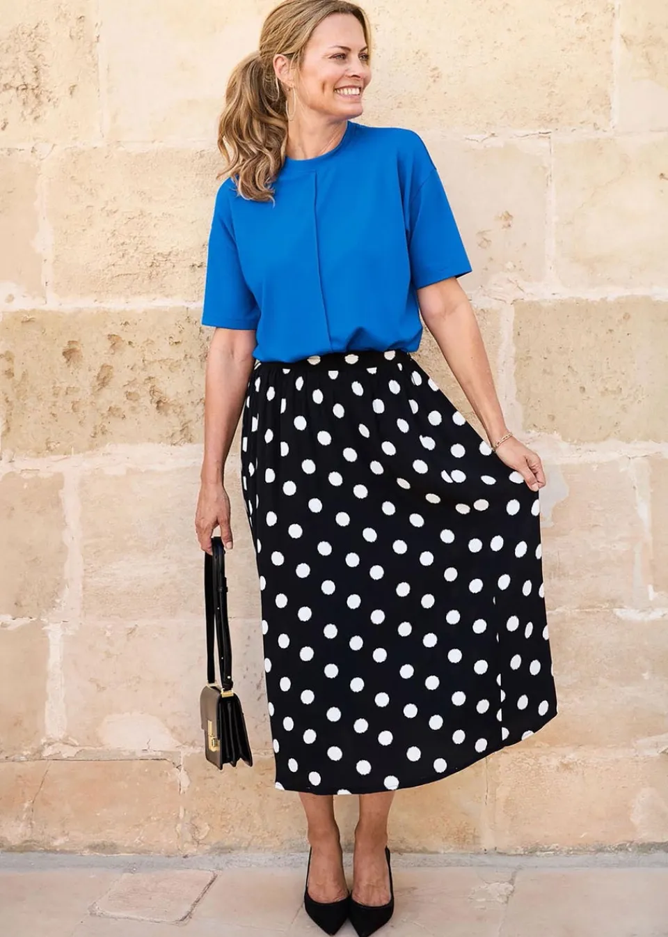 Skirts>Cotton Traders Black Printed Pull-On Midi Skirt