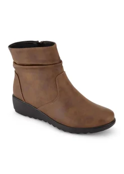 Footwear><noscript><img width=