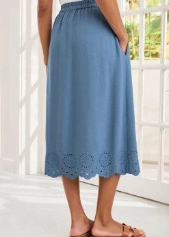 Skirts><noscript><img width=