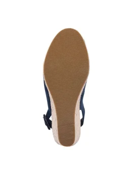 Footwear><noscript><img width=