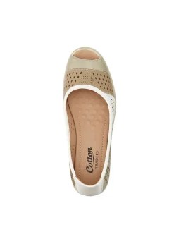 Footwear><noscript><img width=
