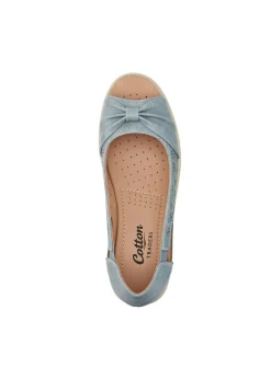 Footwear><noscript><img width=