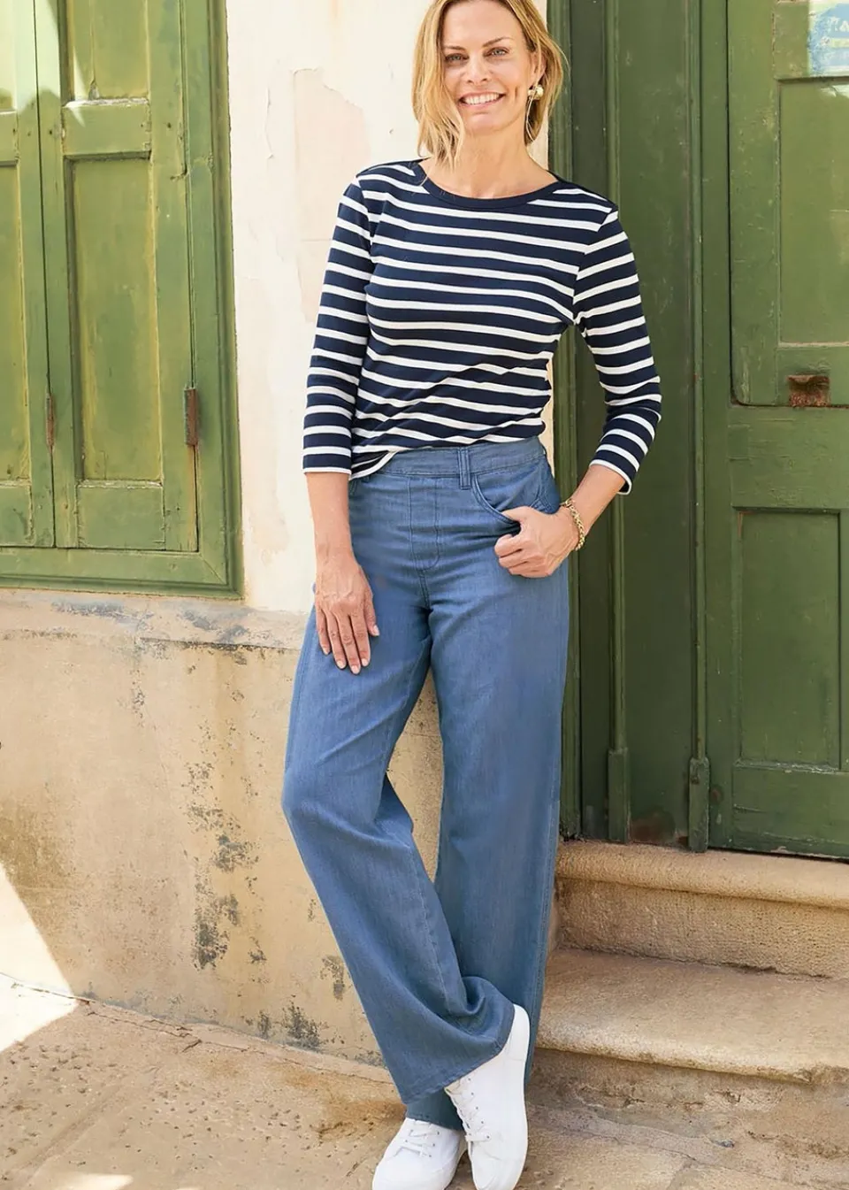 Trousers>Cotton Traders Light Blue Pull-On Wide-Leg Jeans
