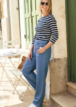 Trousers><noscript><img width=