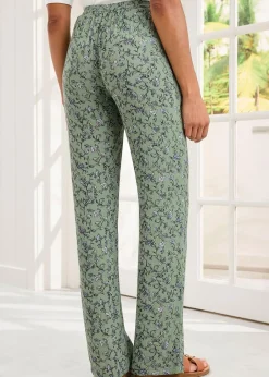 Trousers><noscript><img width=