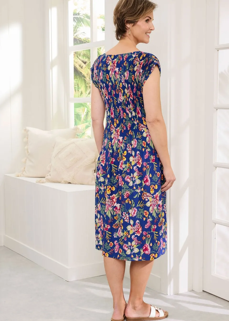 Dresses>Cotton Traders Pale Blue Floral Crinkle Midi Dress