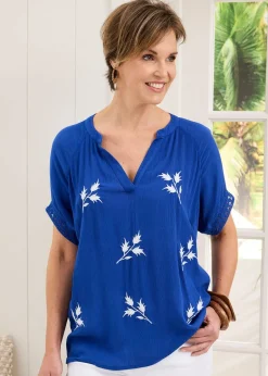 Tops>Cotton Traders Pale Blue Floral Embroidered Crinkle Top