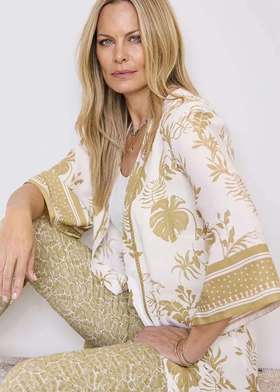Tops>Cotton Traders Warm Cream Long Printed Kimono