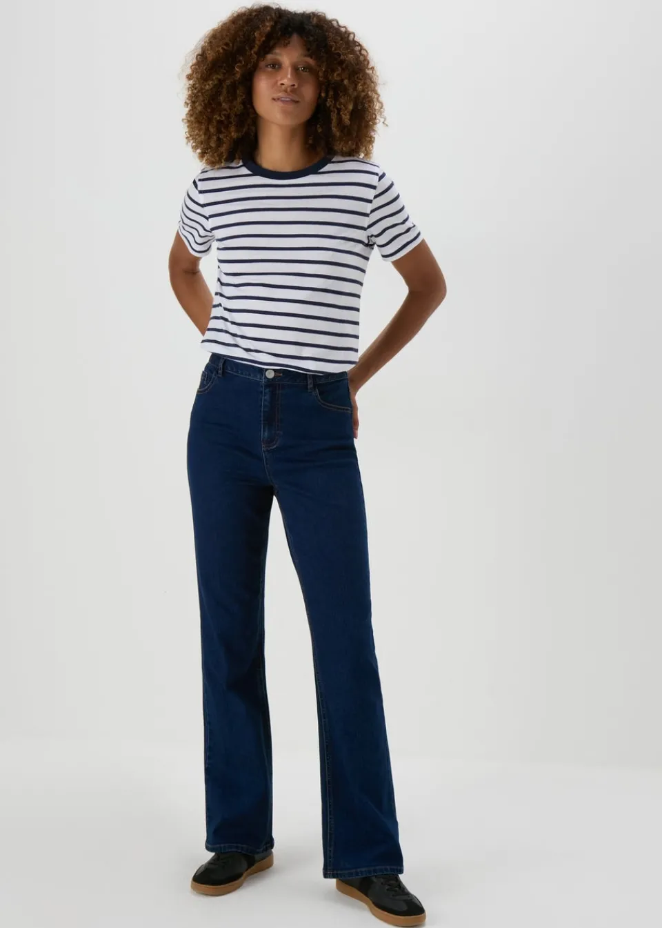 Jeans & Jeggings> Dark Wash Bootcut Jeans