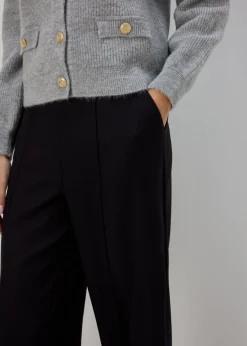 Trousers><noscript><img width=