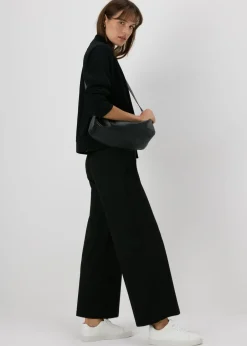 Trousers><noscript><img width=