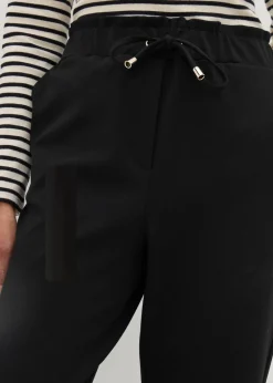 Trousers><noscript><img width=