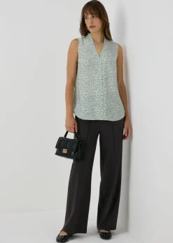 Trousers><noscript><img width=