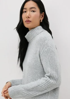 Knitwear><noscript><img width=