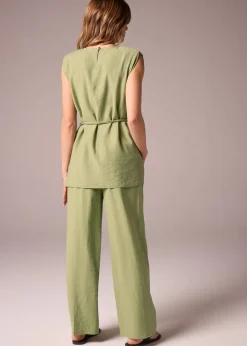 Trousers><noscript><img width=