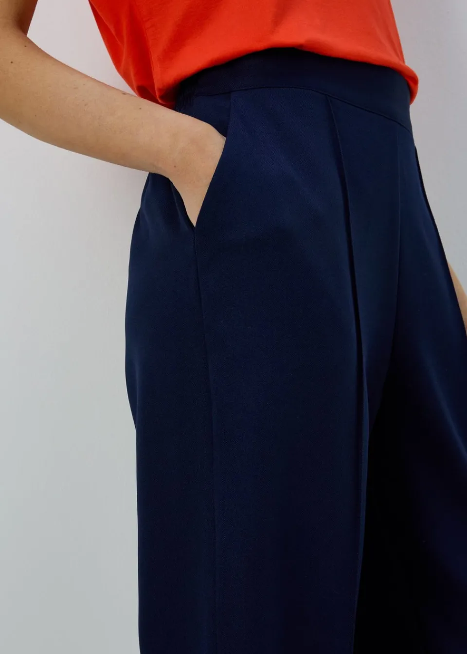 Trousers>Et Vous Pleat Front Straight Leg Trousers Navy