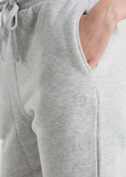 Trousers><noscript><img width=