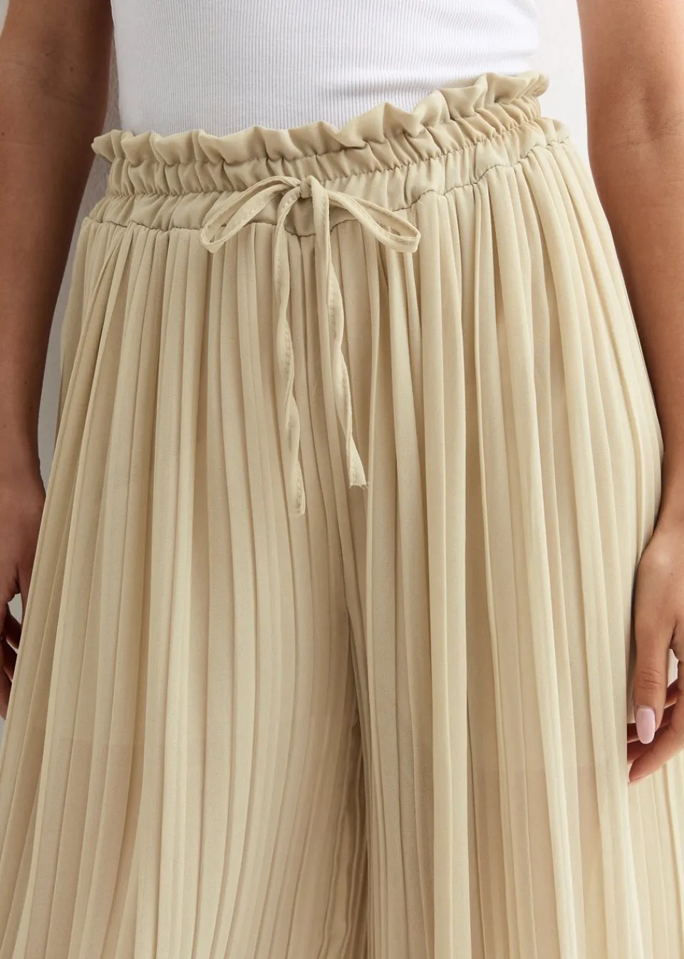 Trousers>Gini London Beige Elasticated Waist Plisse Wide Led Trouser