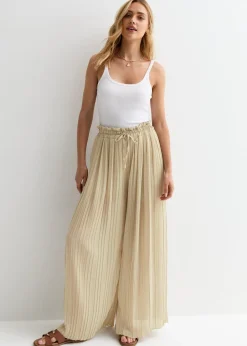 Trousers><noscript><img width=