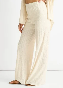 Trousers><noscript><img width=