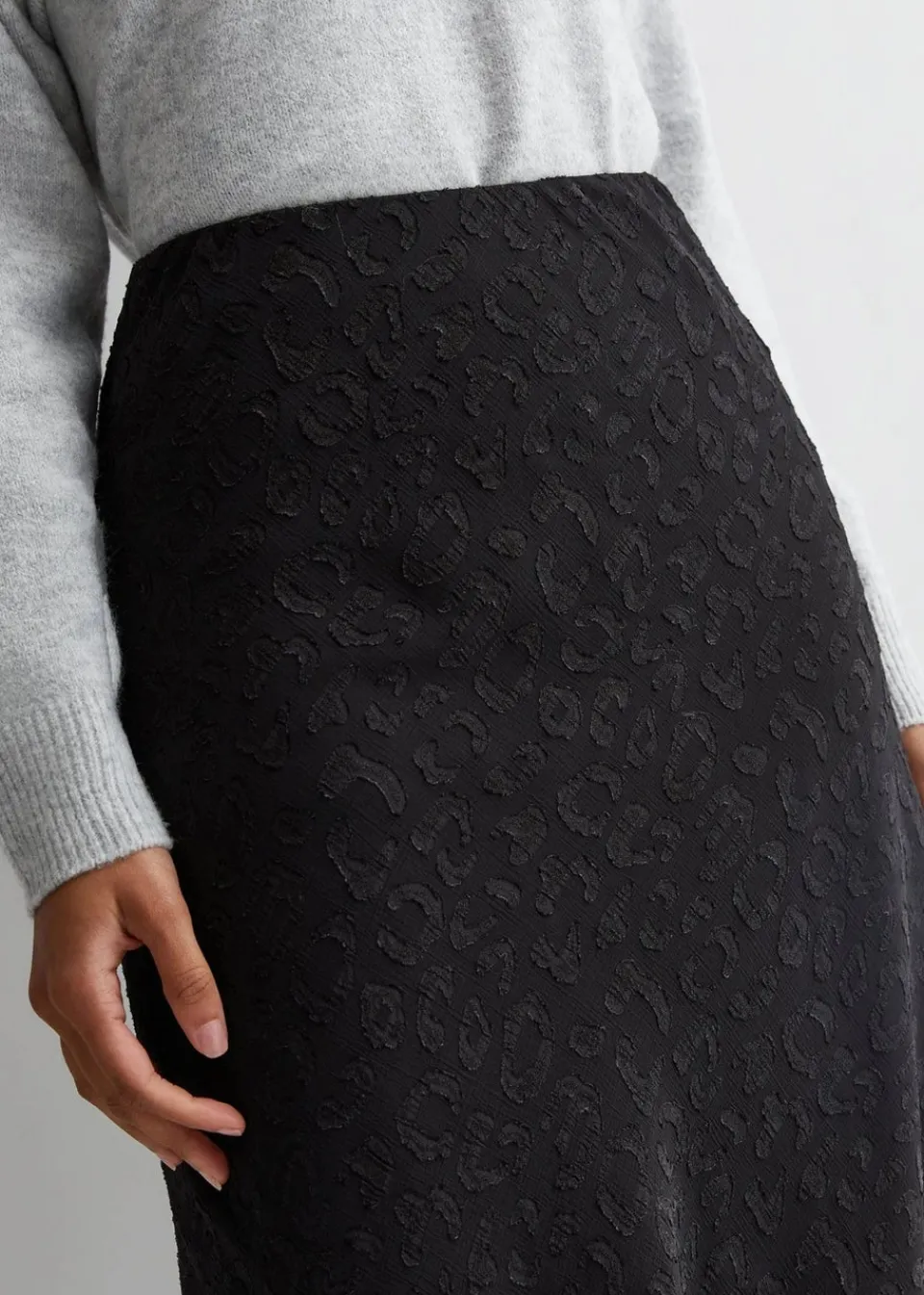 Skirts>Gini London Black Animal Print Jacquard Bias Midi Skirt